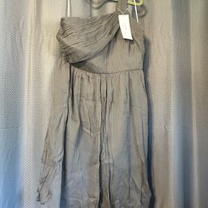 Elegant Gray Strapless Dress